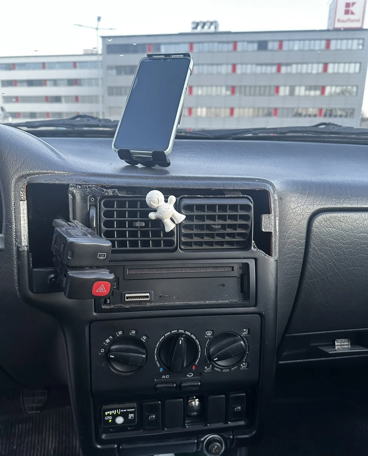 VW Polo, снимка 4 - Автомобили и джипове - 53929073