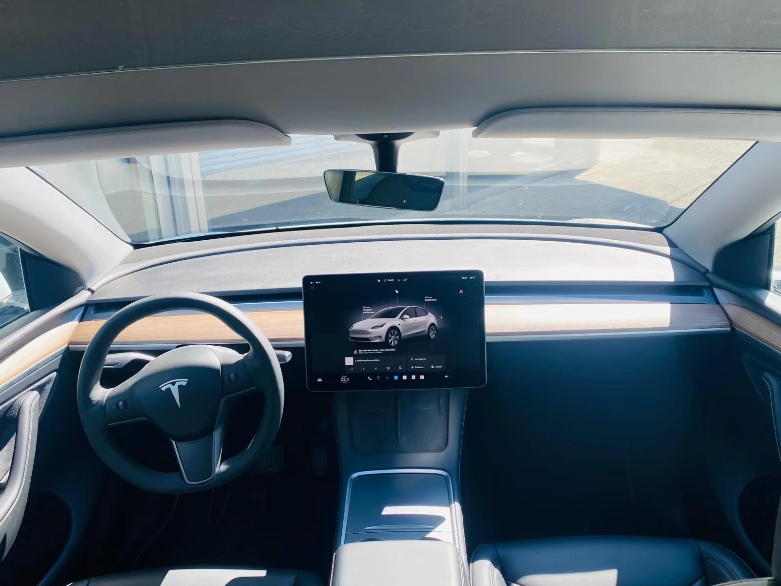 Tesla Model Y 551 ����/����� �������� / SOH 100%" | Mobile.bg � ����������� 4