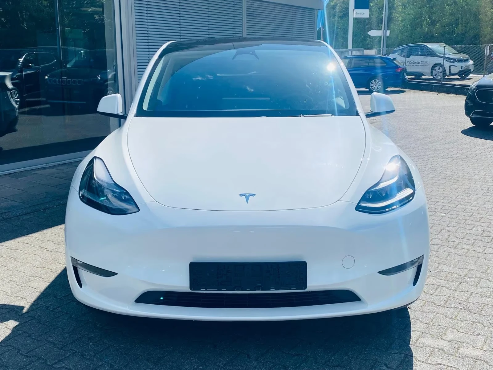 Tesla Model Y 551 евро/месец ГАРАНЦИЯ / SOH 100%"