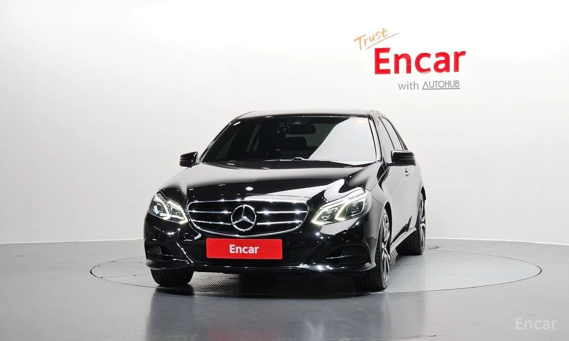 Mercedes-Benz E 220, снимка 3 - Автомобили и джипове - 54517065