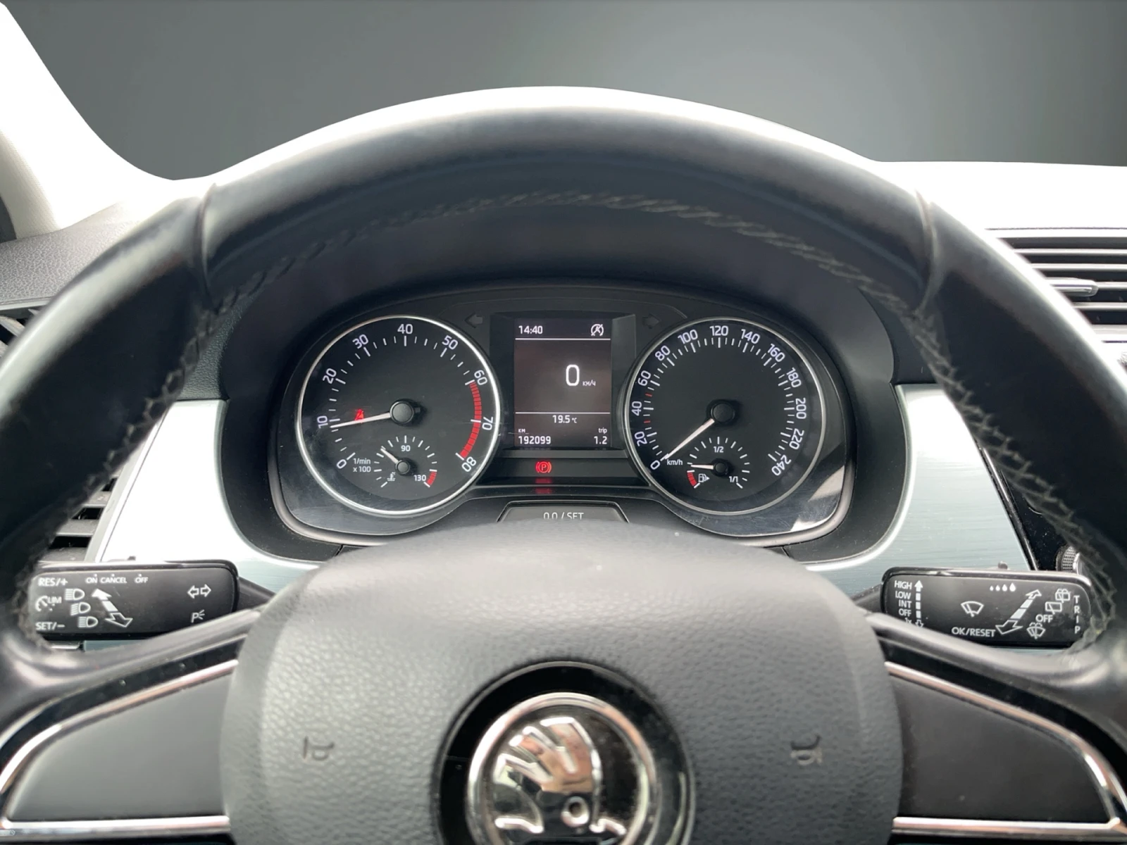 Skoda Fabia 1.0 MPI LPG, снимка 7 - Автомобили и джипове - 54652486