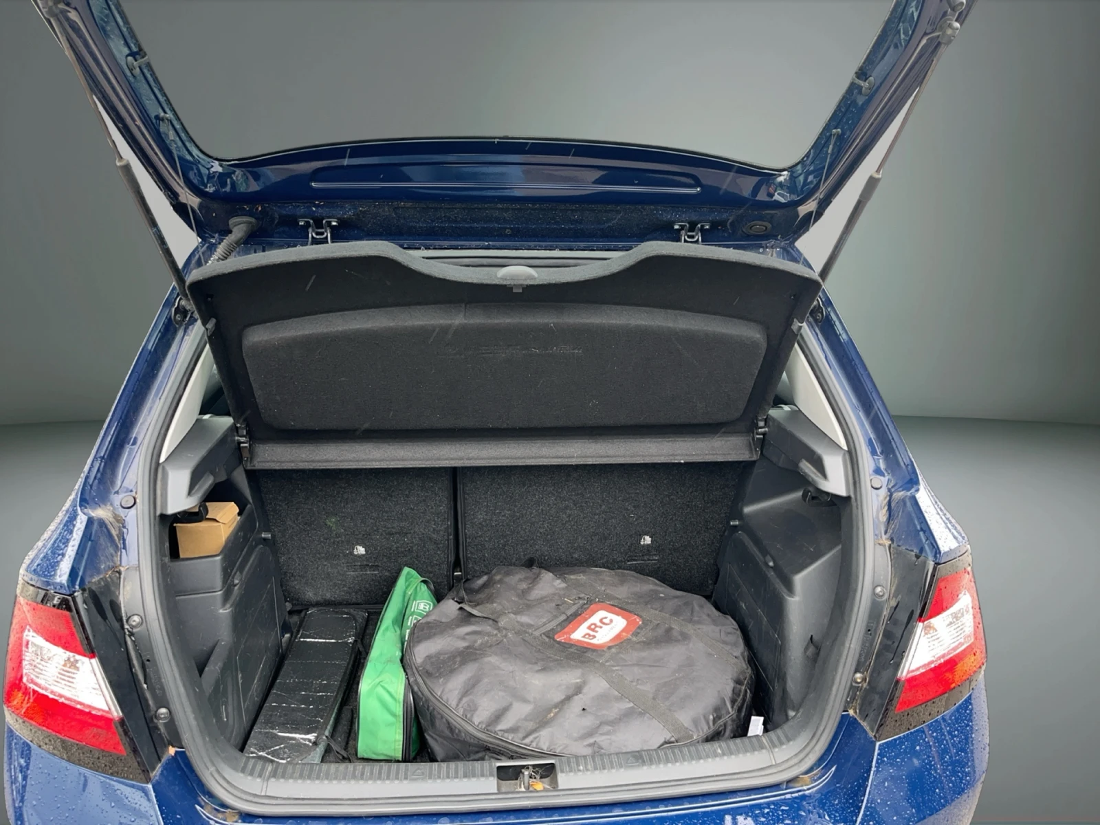 Skoda Fabia 1.0 MPI LPG, снимка 9 - Автомобили и джипове - 54652486