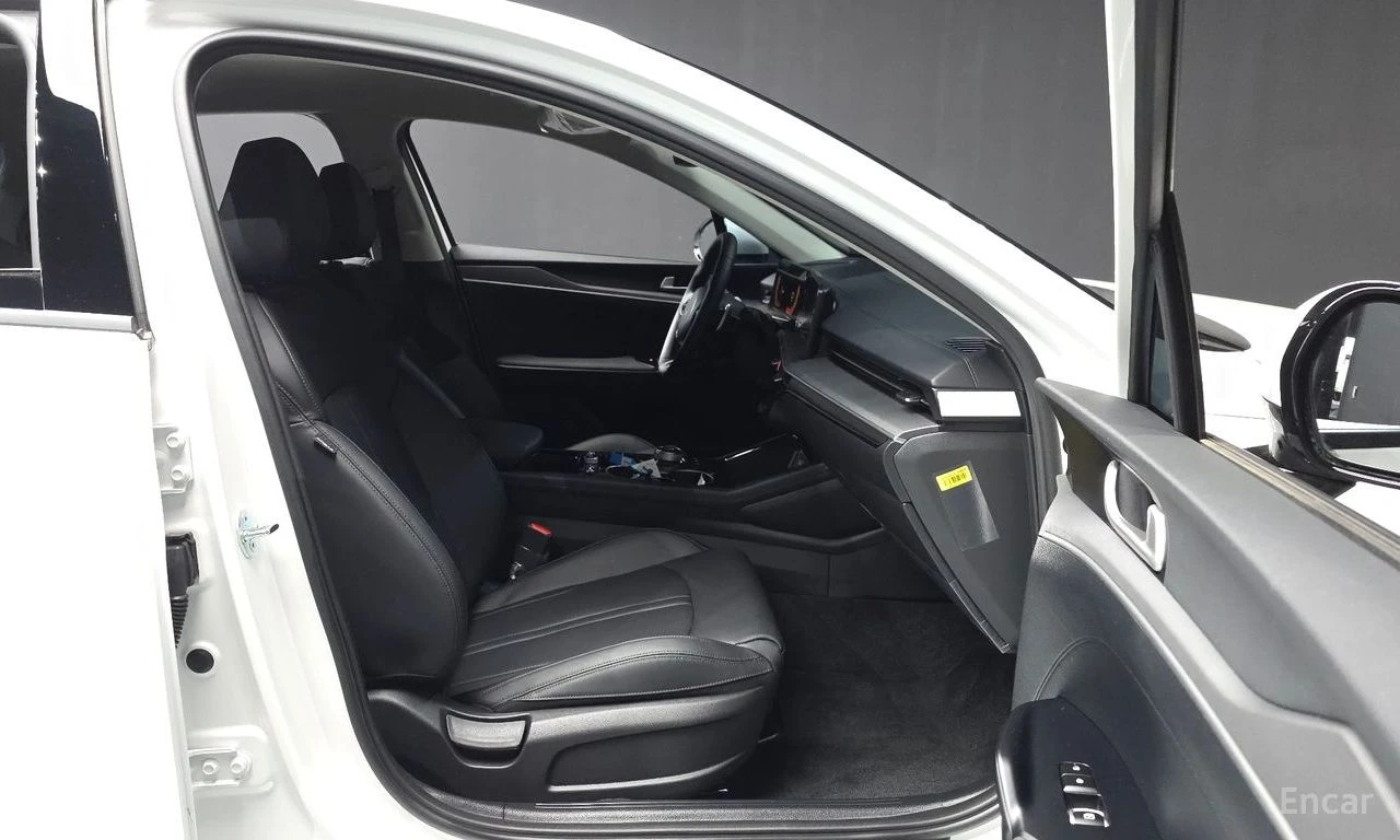 Kia K5 1.6* TURBO* PRESTIGE* ПОДГРЕВ* ОБДУХВАНЕ* КАМЕРА* , снимка 13 - Автомобили и джипове - 54703054