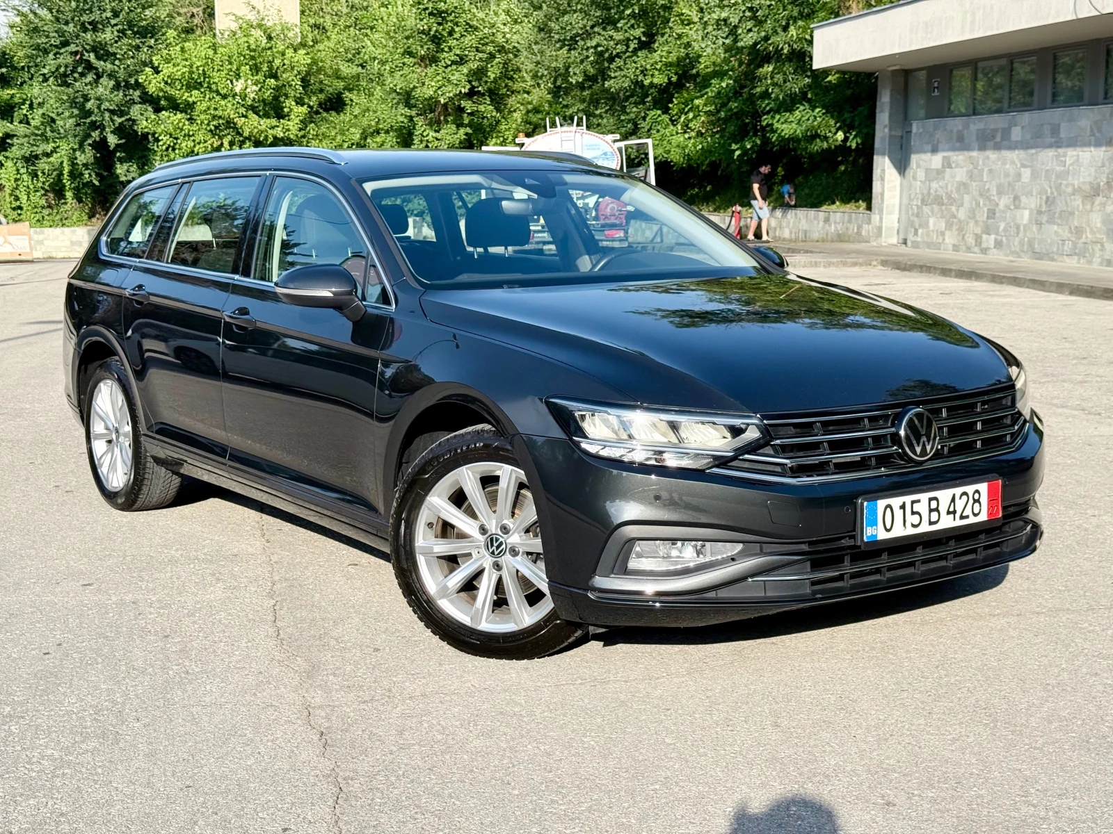 VW Passat 2.0TDI-150k.c.* BUSSINES* DSG* Facelift* ЛИЗИНГ* , снимка 5 - Автомобили и джипове - 55311113