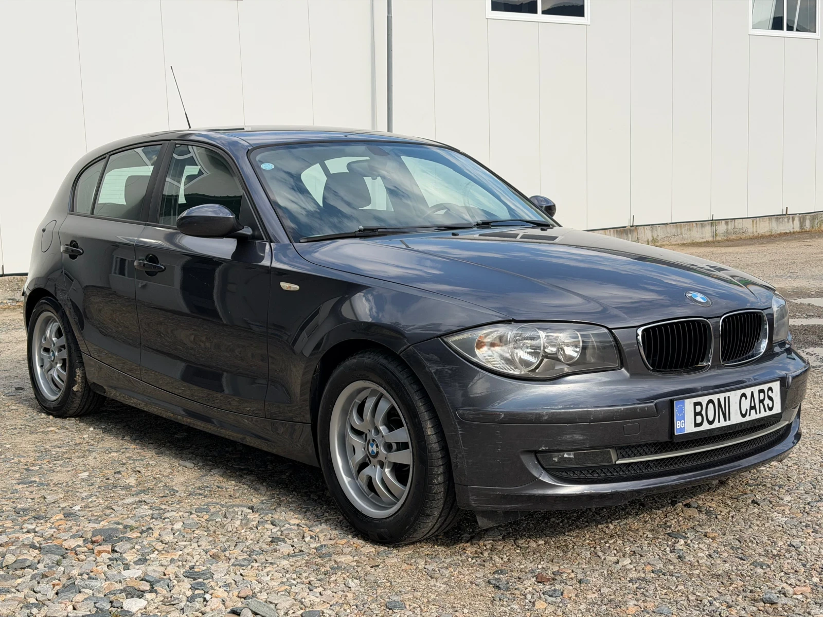 BMW 118 2.0D-143�.�/ �����������/ �����-����/ ������ | Mobile.bg � ����������� 3