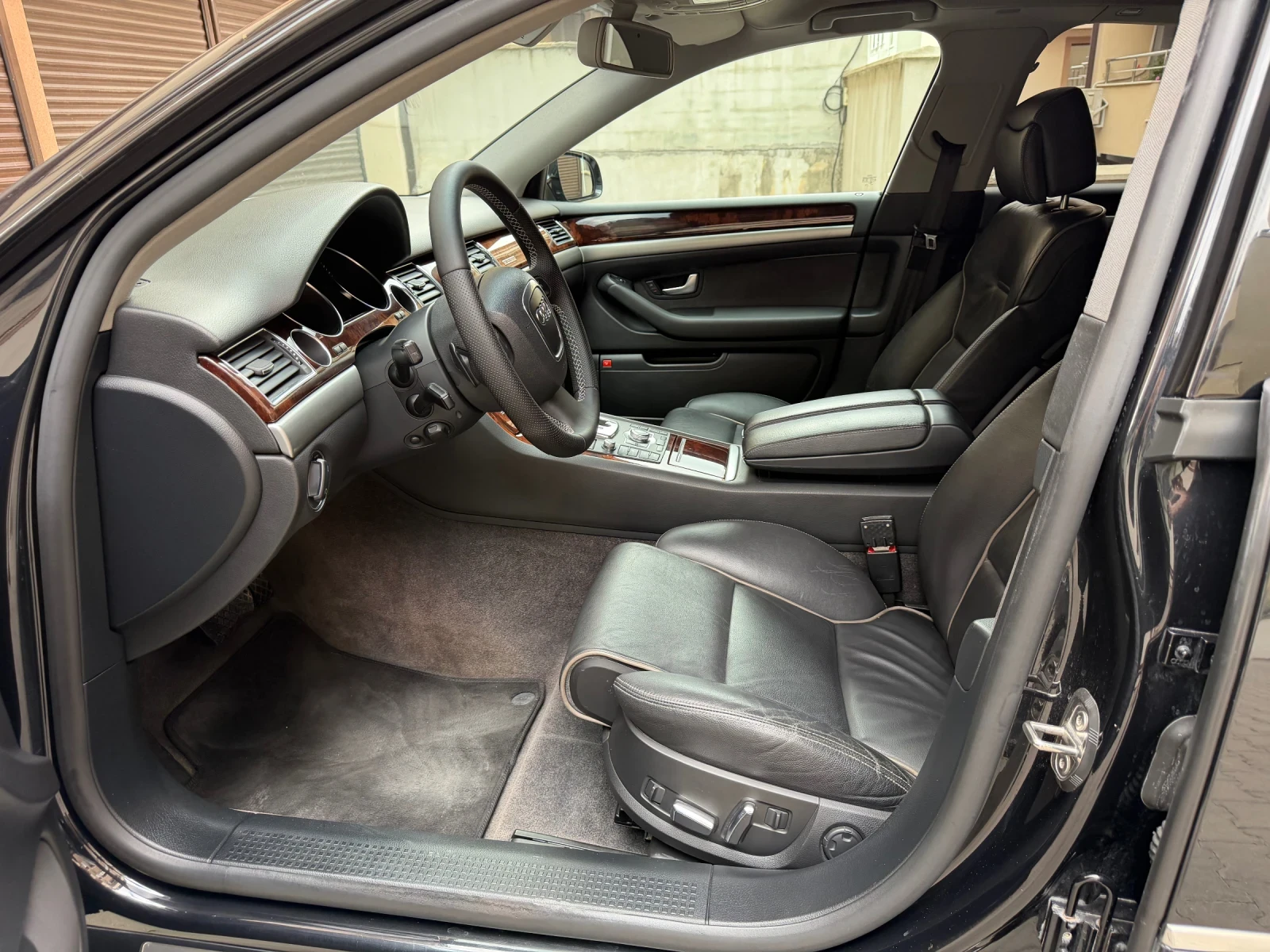Audi A8 4, 2 TDI Quattro , снимка 9 - Автомобили и джипове - 56181958