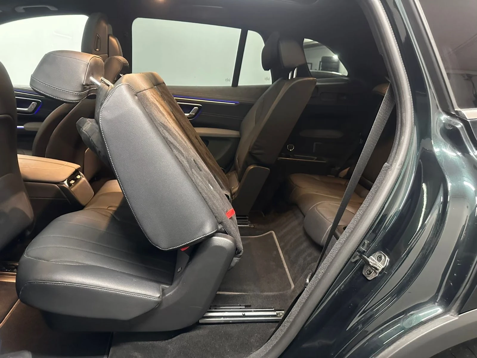 Mercedes-Benz EQS 450 / SUV / 4-MATIC / PANO / AIR / ELECTRIC ART / | Mobile.bg � ����������� 15