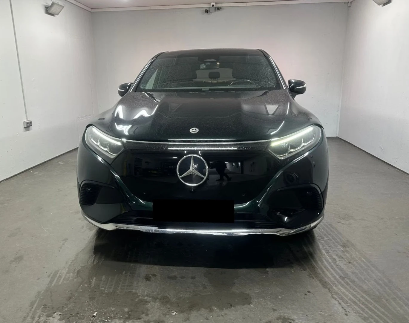 Mercedes-Benz EQS 450 / SUV / 4-MATIC / PANO / AIR / ELECTRIC ART / | Mobile.bg � ����������� 2