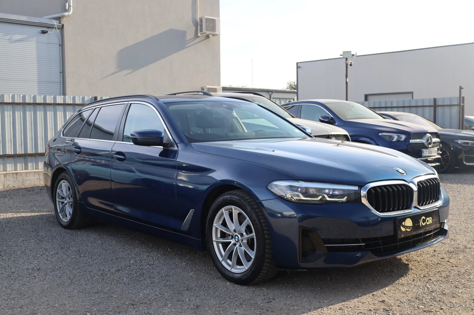 BMW 520 d Face LED KeyStart DigitalCockpit Combi Klima, снимка 3 - Автомобили и джипове - 56431695