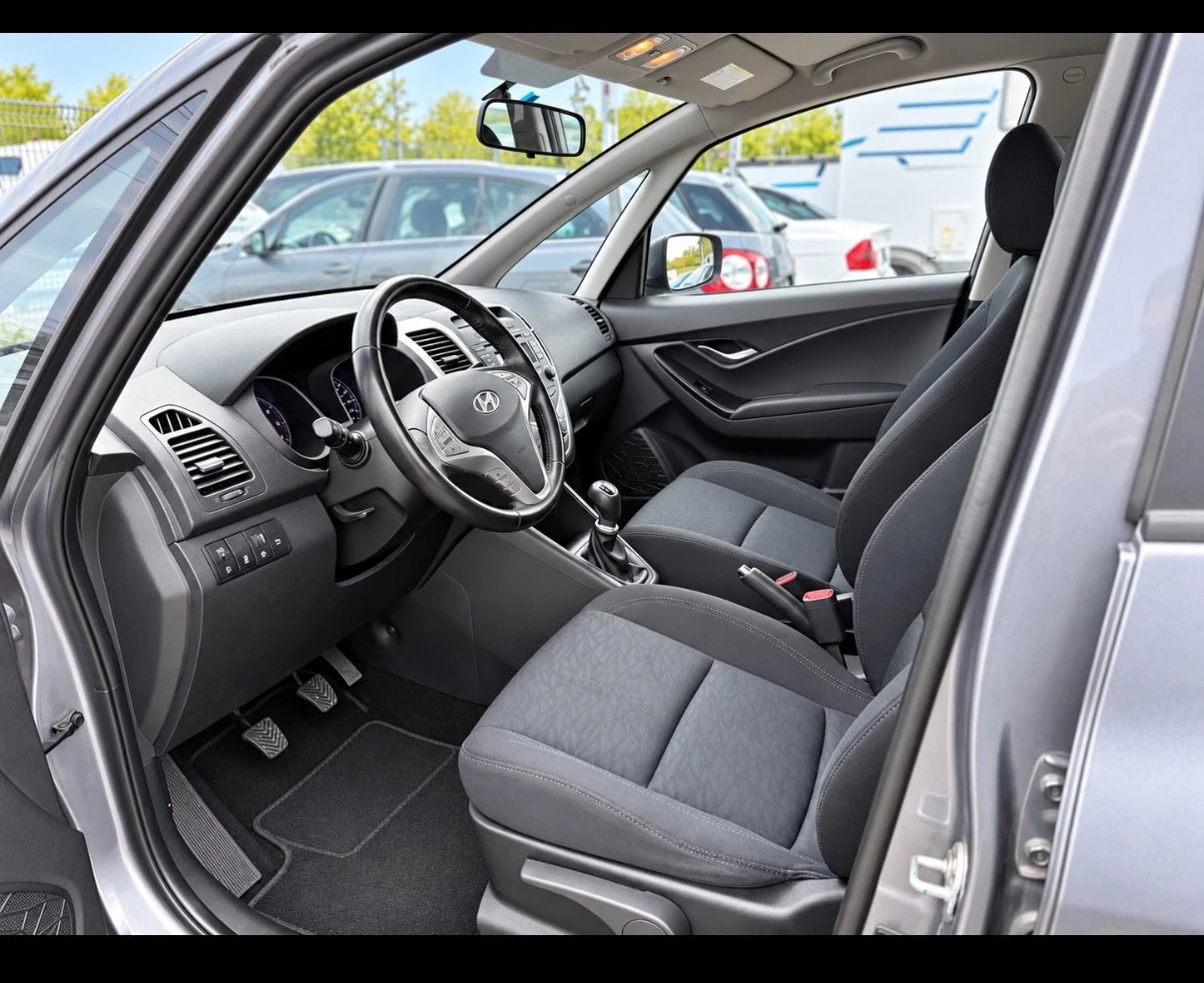 Hyundai I20 1.4i 100654km, снимка 7 - Автомобили и джипове - 56677979