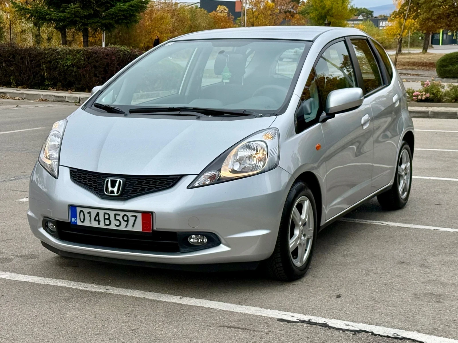 Honda Jazz 1.2 бензин 33000км !!!, снимка 3 - Автомобили и джипове - 56732191