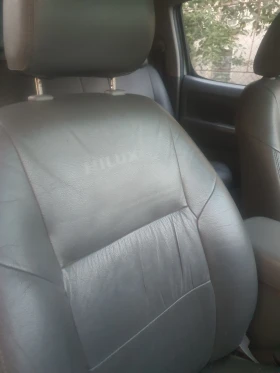 Toyota Hilux - 14990 € / 29317.89 лв. - 39292107 7