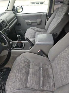 Land Rover Discovery Discovery 2 - 8300 € / 16233.39 лв. - 22993327 8