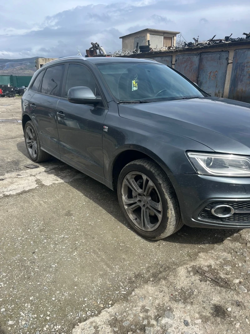 Audi Q5, снимка 4 - Автомобили и джипове - 51905292