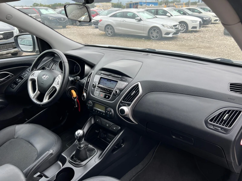 Hyundai IX35 1.7 CRDI, снимка 13 - Автомобили и джипове - 51880290