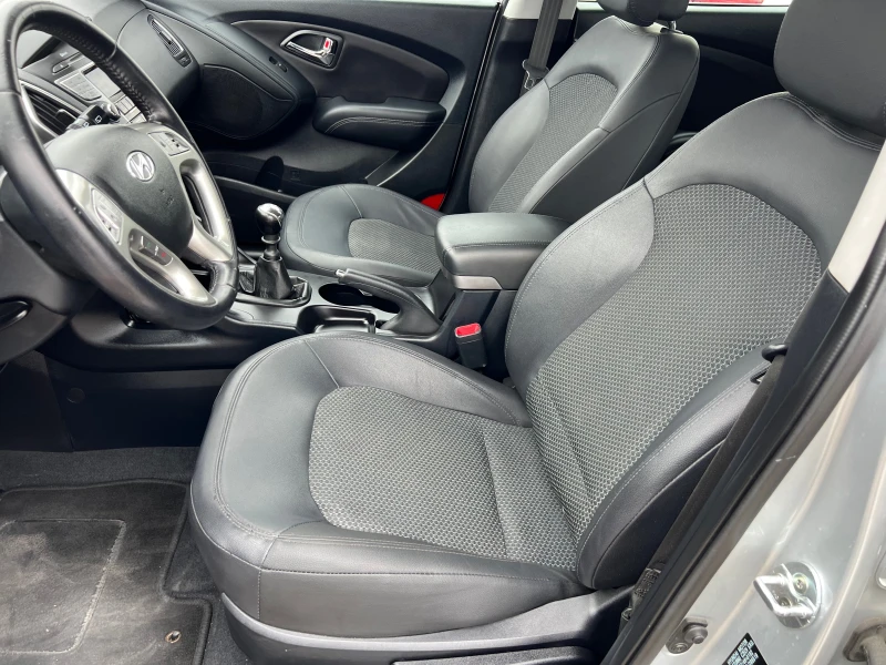 Hyundai IX35 1.7 CRDI, снимка 9 - Автомобили и джипове - 51880290