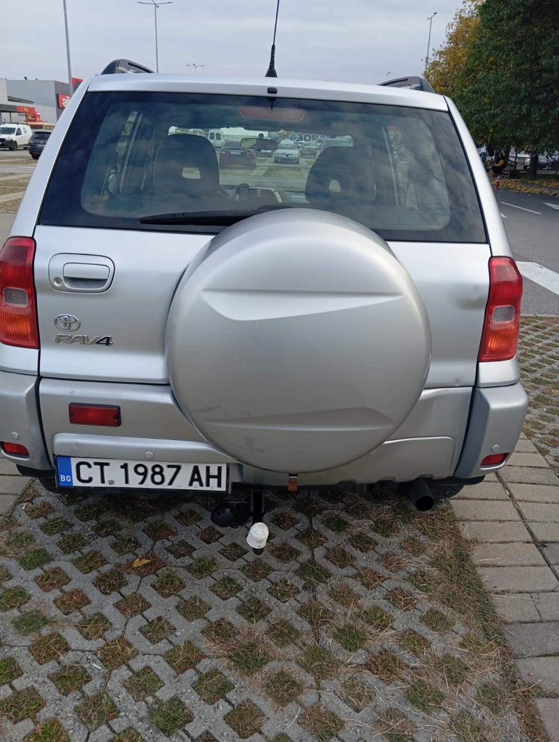 Toyota Rav4, снимка 6 - Автомобили и джипове - 52043286