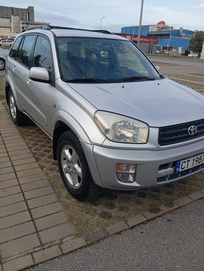 Toyota Rav4, снимка 3 - Автомобили и джипове - 52043286