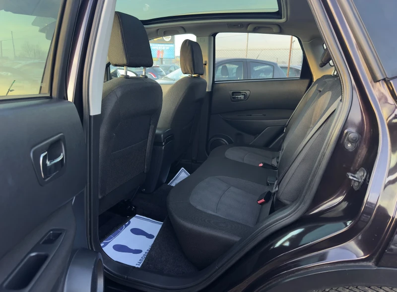 Nissan Qashqai 2.0Dci 4x4 AUTOMAT N-Tec Навигация Камера, снимка 9 - Автомобили и джипове - 52842619