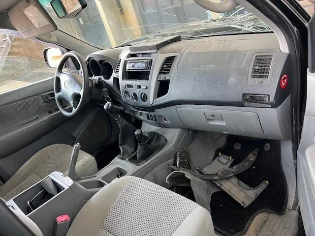 Toyota Hilux 2.5d4d* ШВЕЙЦАРИЯ*  - изображение 5
