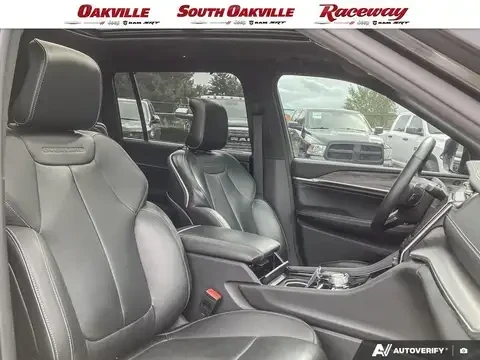 Jeep Grand cherokee OVERLAND * 5.7 HEMI * ОБДУХВАНЕ * КАМЕРА * CARFAX , снимка 13 - Автомобили и джипове - 53472970