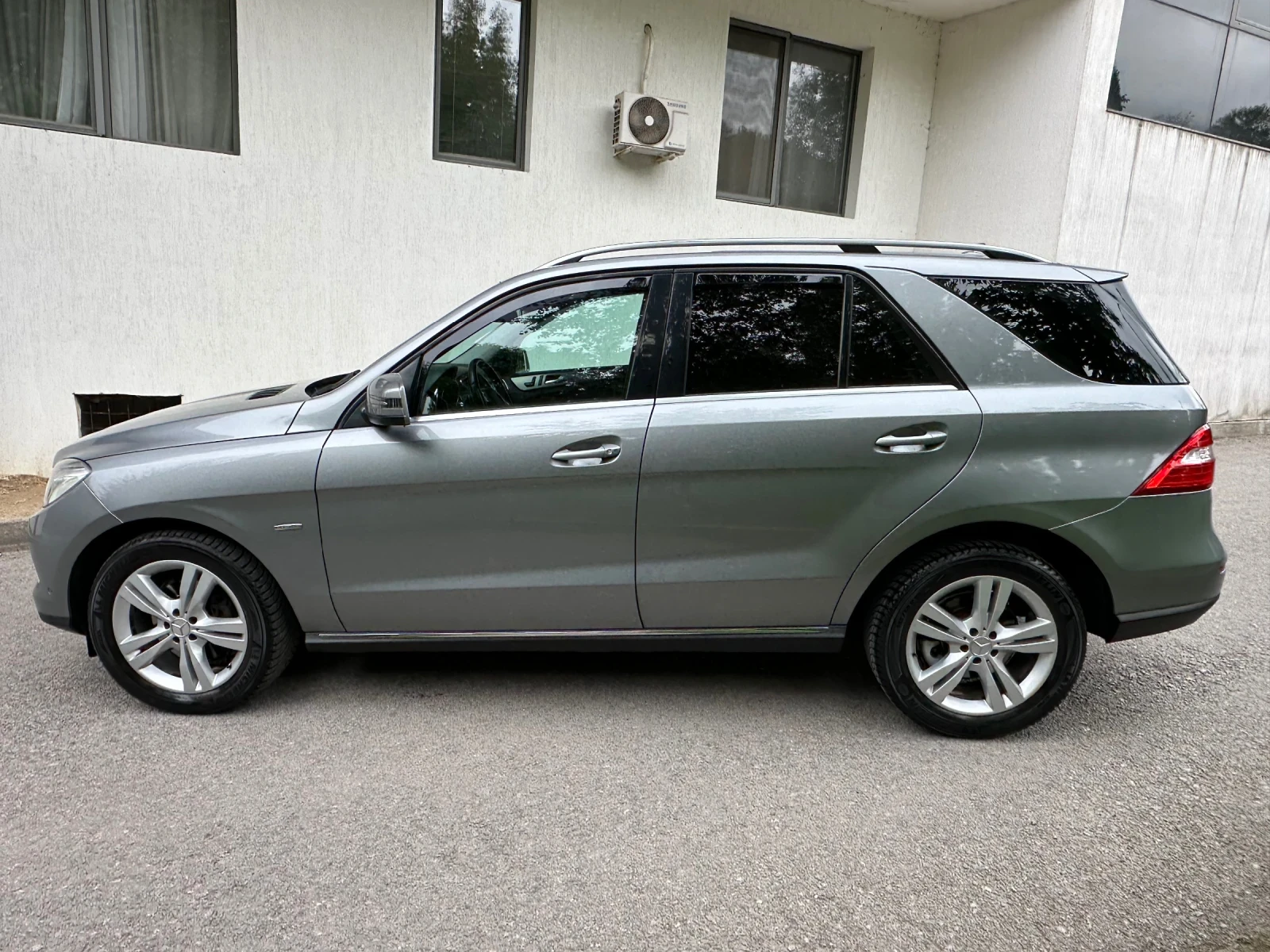 Mercedes-Benz ML 250 CDI / 4-MATIC/ РЕГИСТРИРАН - изображение 4