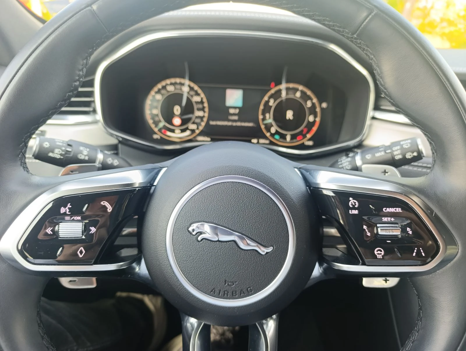 Jaguar F-PACE R-DYNAMIC S 2.0 I4 250 PS AWD Auto * !!! | Mobile.bg   12