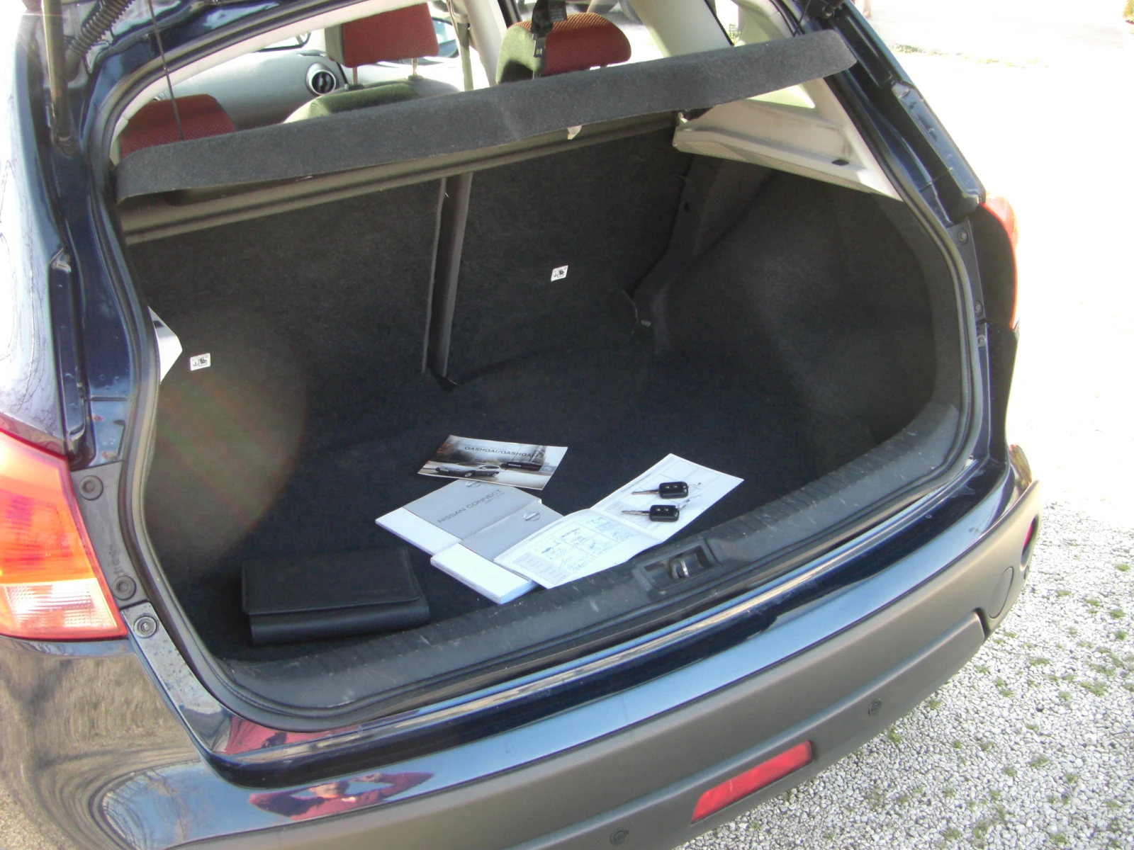 Nissan Qashqai 1.5dci  PANORAMA 6ck., снимка 16 - Автомобили и джипове - 53762086