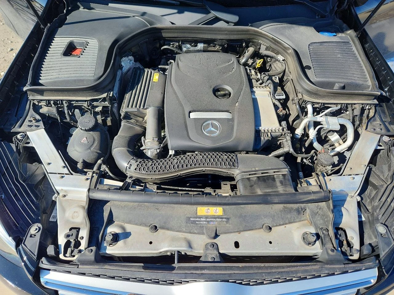 Mercedes-Benz GLC 300 * KEYLESS* ПАНОРАМА* КОЖА* НАВИ* , снимка 12 - Автомобили и джипове - 53799426