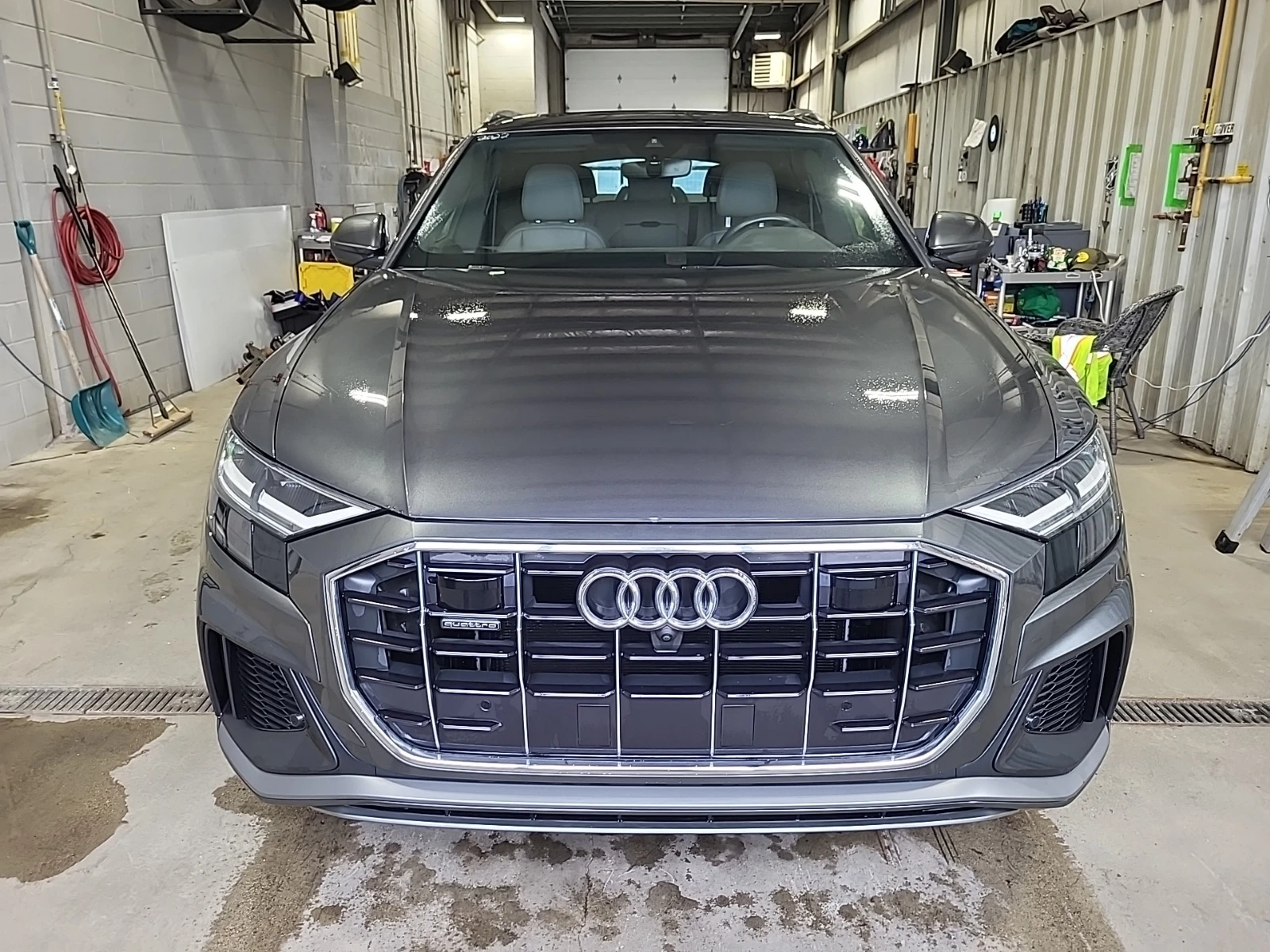Audi Q8 Progressiv 55 TFSI quattro, снимка 3 - Автомобили и джипове - 54427369