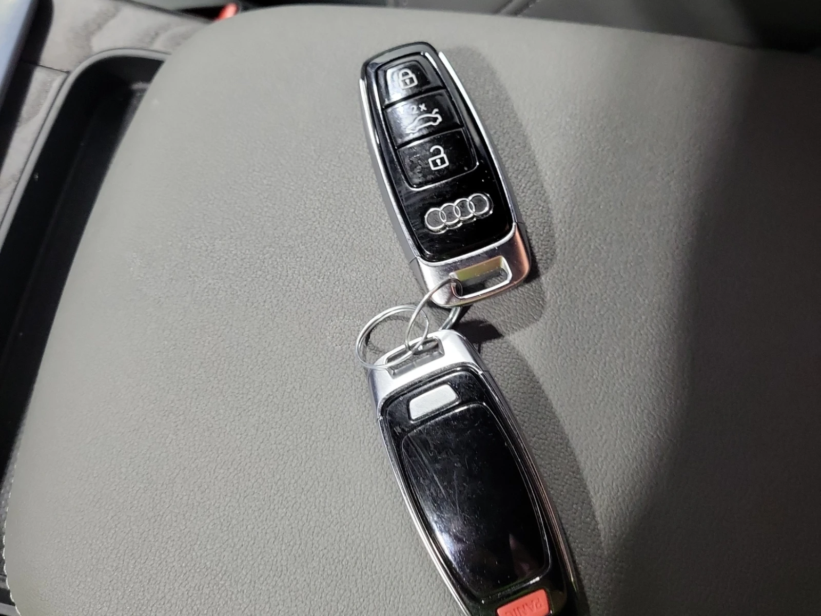 Audi Q8 Progressiv 55 TFSI quattro, снимка 16 - Автомобили и джипове - 54427369