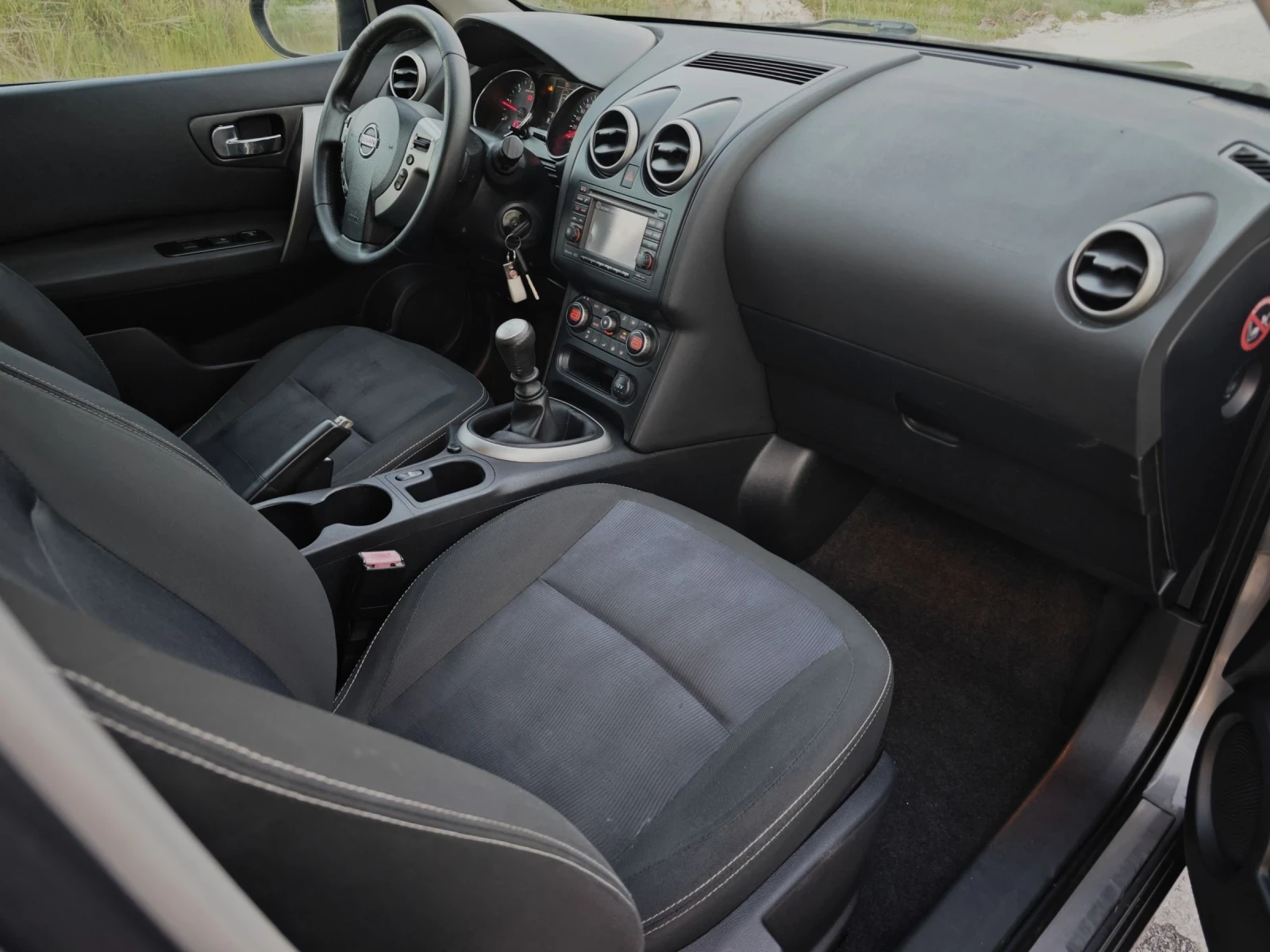 Nissan Qashqai * n-tec* Navi* Panorama* FULL* , снимка 13 - Автомобили и джипове - 54725159