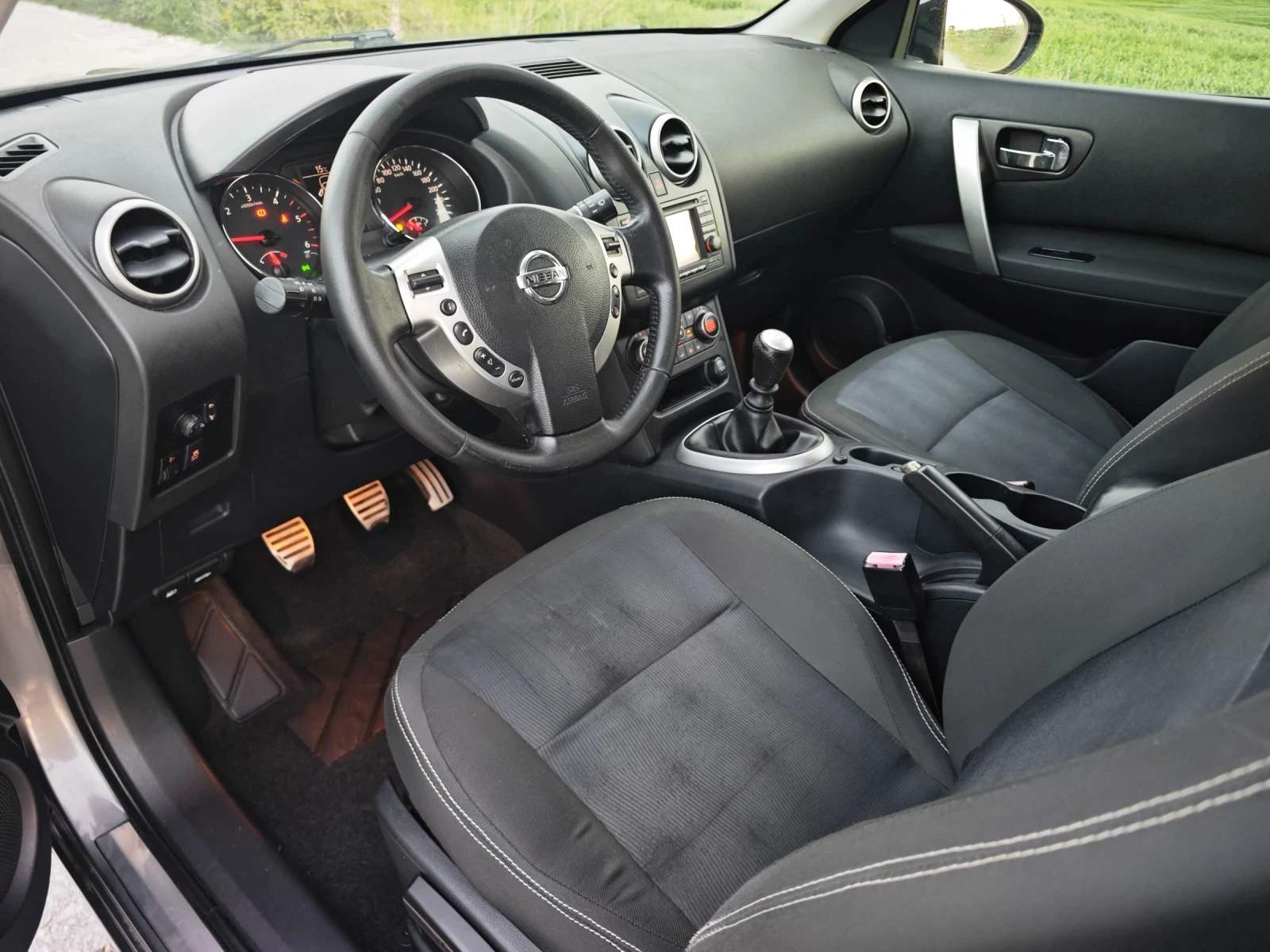 Nissan Qashqai * n-tec* Navi* Panorama* FULL* , снимка 9 - Автомобили и джипове - 54725159
