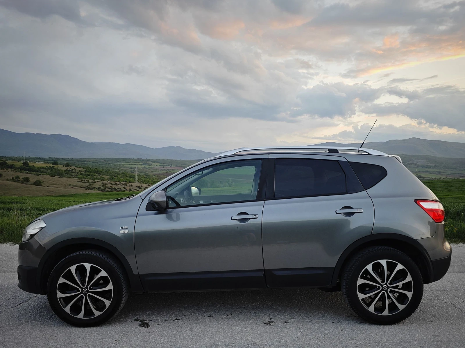 Nissan Qashqai * n-tec* Navi* Panorama* FULL* , снимка 7 - Автомобили и джипове - 54725159