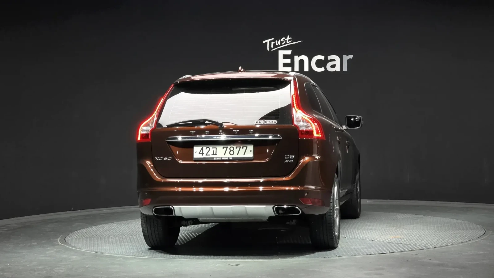 Volvo XC60 D5 AWD Panorama* , снимка 8 - Автомобили и джипове - 54793577