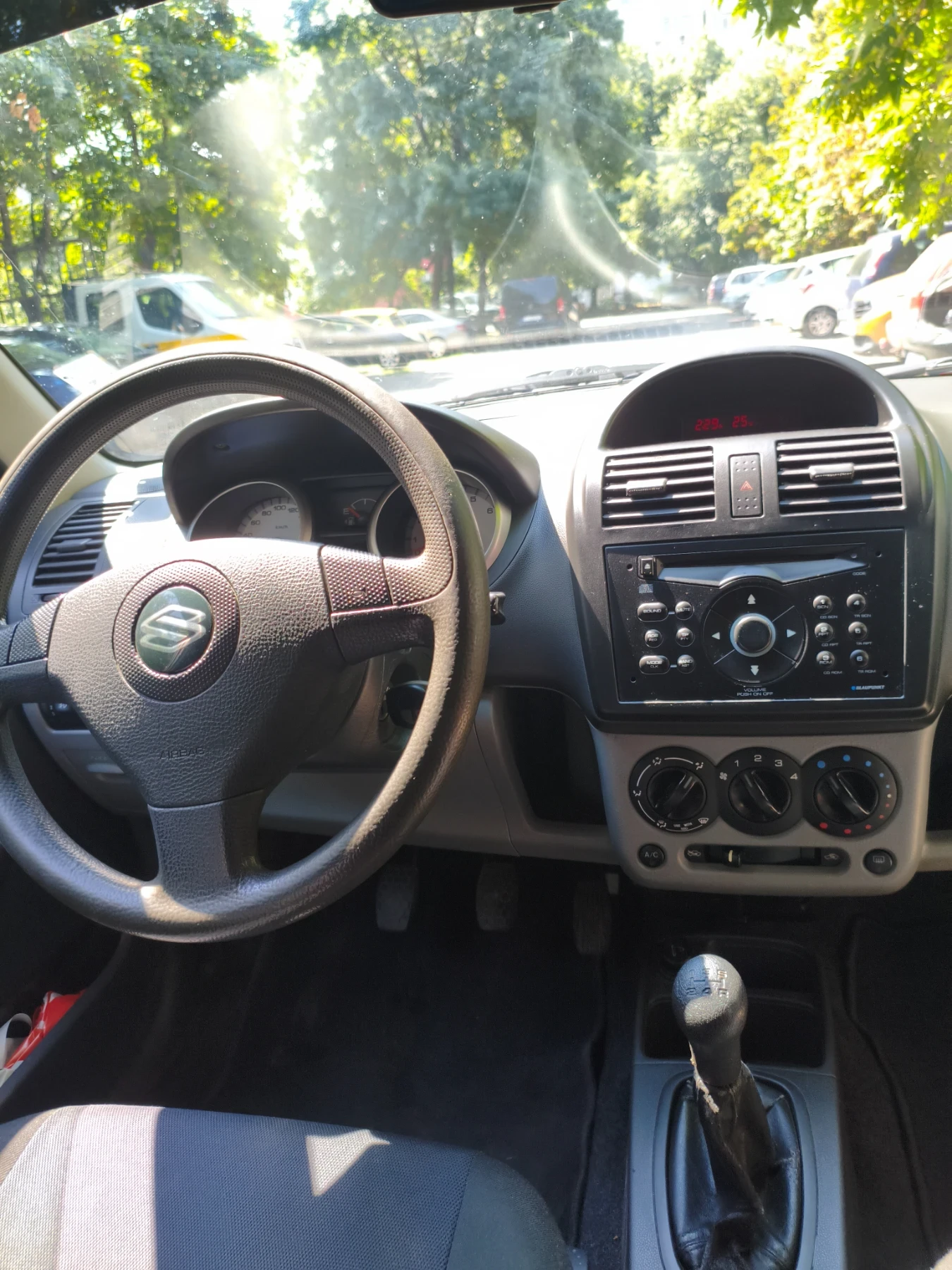 Suzuki Ignis, снимка 5 - Автомобили и джипове - 55456236