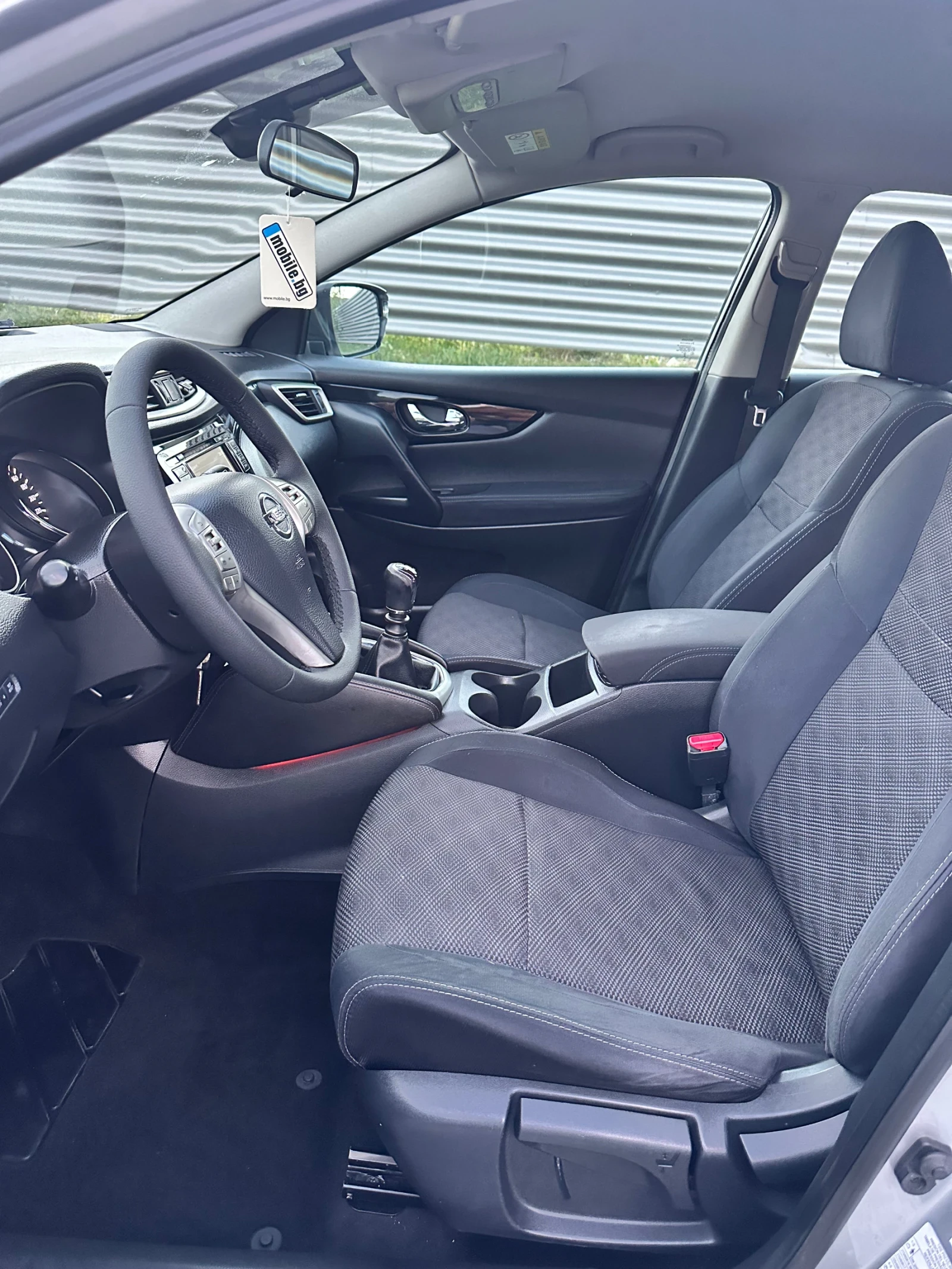 Nissan Qashqai 1.5, снимка 8 - Автомобили и джипове - 55564375