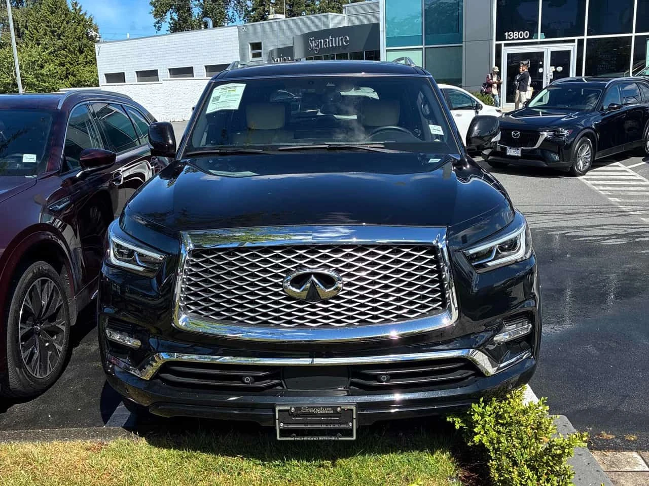 Infiniti QX80 * LUXE 8 Passenger * CARFAX * БЕЗ ПЪРВОНАЧАЛНА ВНО, снимка 6 - Автомобили и джипове - 55613953