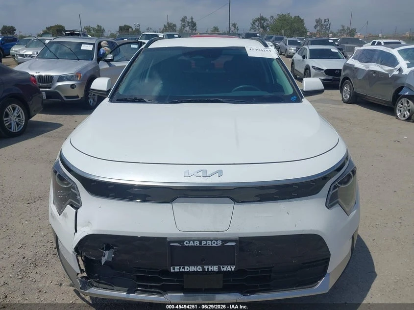 Kia Niro Ev Wind, снимка 11 - Автомобили и джипове - 56522423