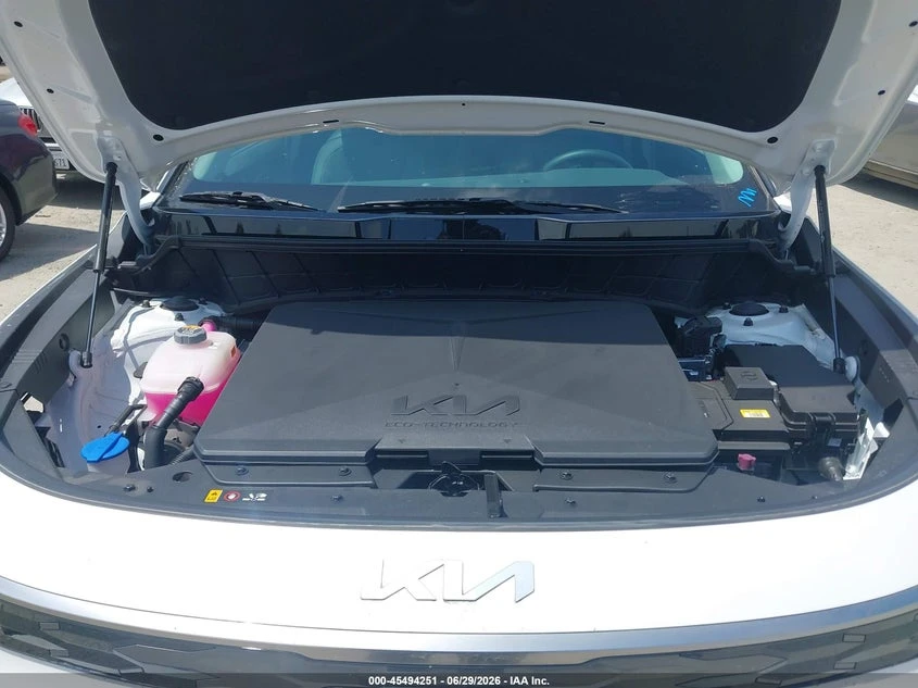Kia Niro Ev Wind, снимка 10 - Автомобили и джипове - 56522423
