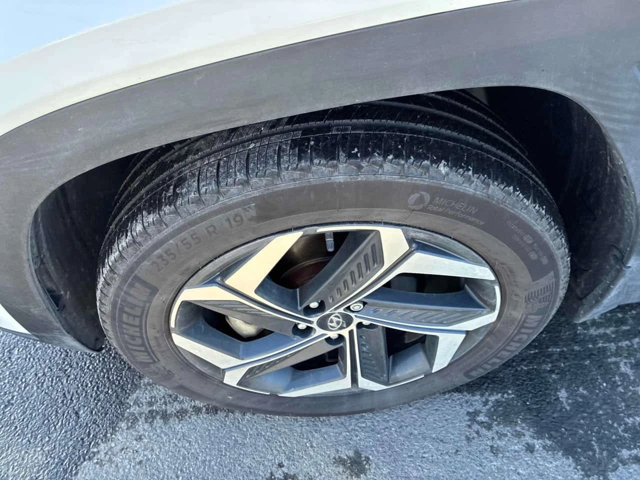 Hyundai Tucson Ultimate | CARFAX | БЕЗ ИНЦИДЕНТИ , снимка 6 - Автомобили и джипове - 56677458