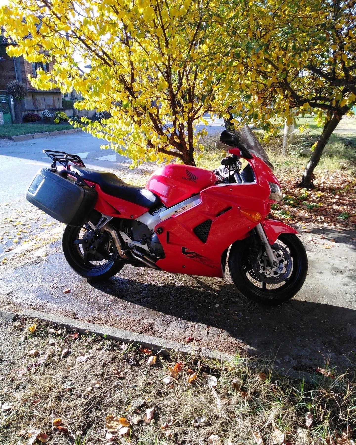 Honda Vfr 800 - изображение 2