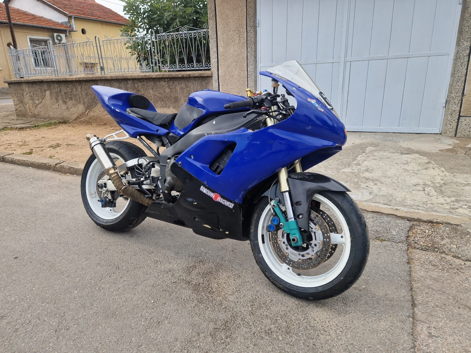 Yamaha YZF-R1