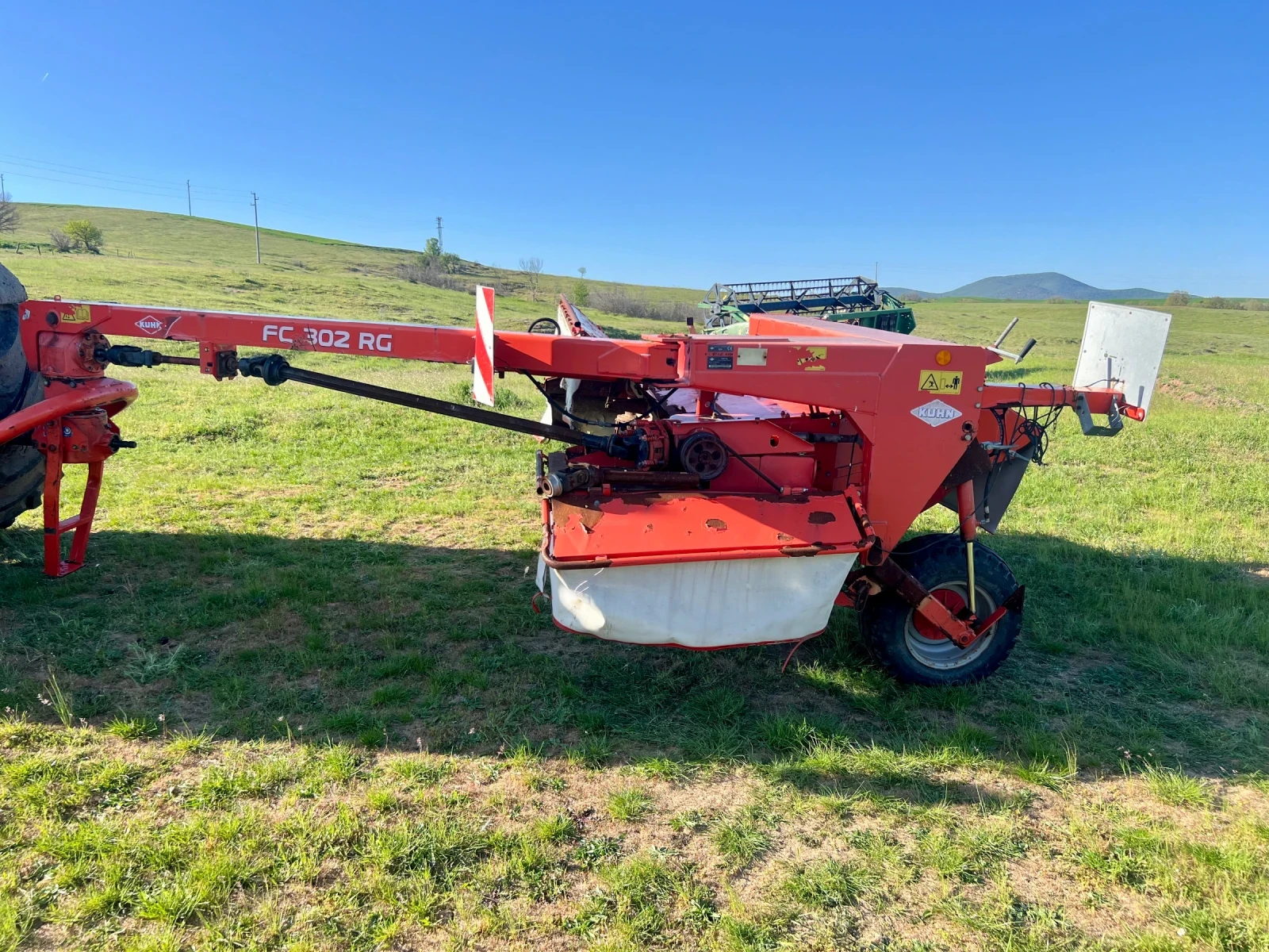Сенокосачка Друга марка  Kuhn FC 302 RG - изображение 2