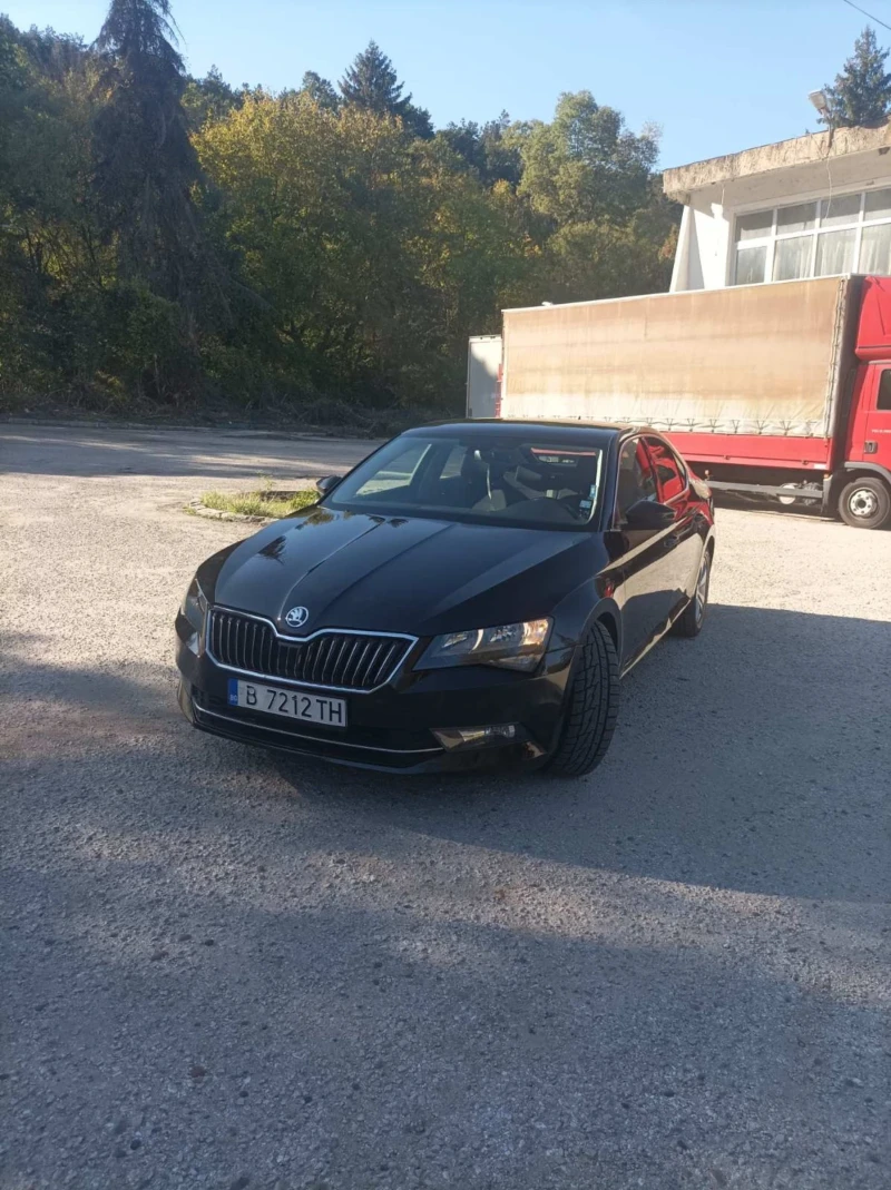 Skoda Superb 2.0, снимка 1 - Автомобили и джипове - 47695652