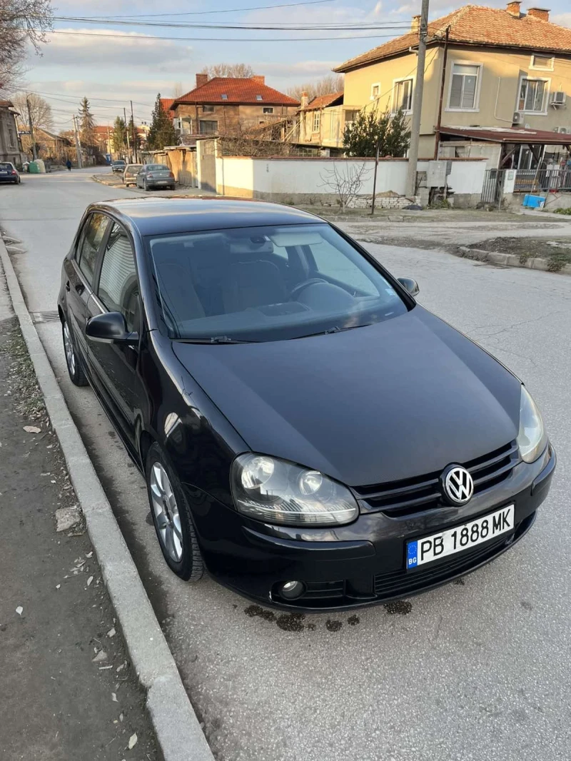 VW Golf, снимка 1 - Автомобили и джипове - 48906445