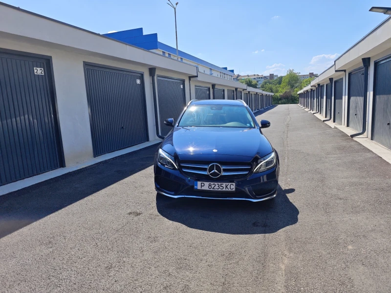 Mercedes-Benz C 220 Full Led/AMG/Navi/Кола/А.Каско/СамоПаркиране, снимка 3 - Автомобили и джипове - 51018937