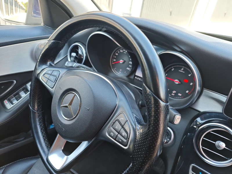 Mercedes-Benz C 220 Full Led/AMG/Navi/Кола/А.Каско/СамоПаркиране, снимка 10 - Автомобили и джипове - 51018937
