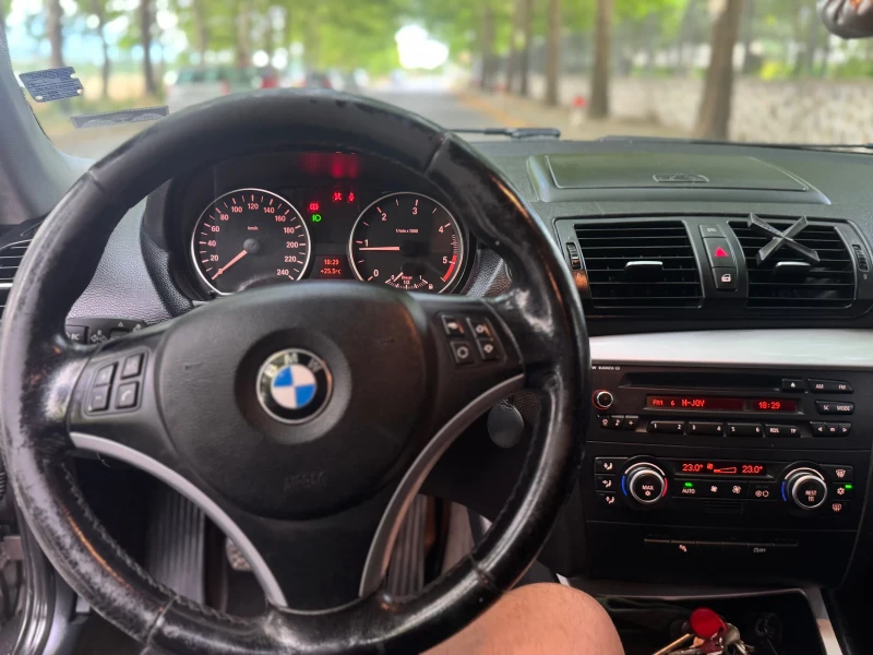 BMW 120 Facelift / Сменени вериги, снимка 10 - Автомобили и джипове - 52902952
