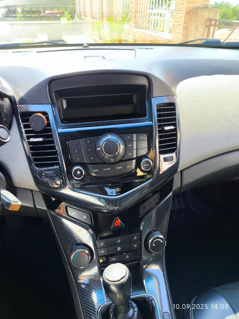 Chevrolet Cruze, снимка 11 - Автомобили и джипове - 51667193